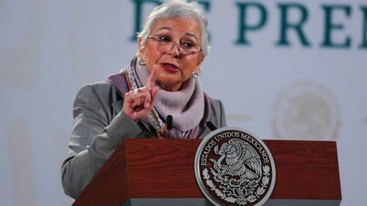 Moriría tranquila si veo que una mujer es presidente: Sánchez Cordero