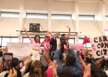 Monreal se pronuncia por acabar con violencia y discriminación de las mujeres, y lograr la paridad