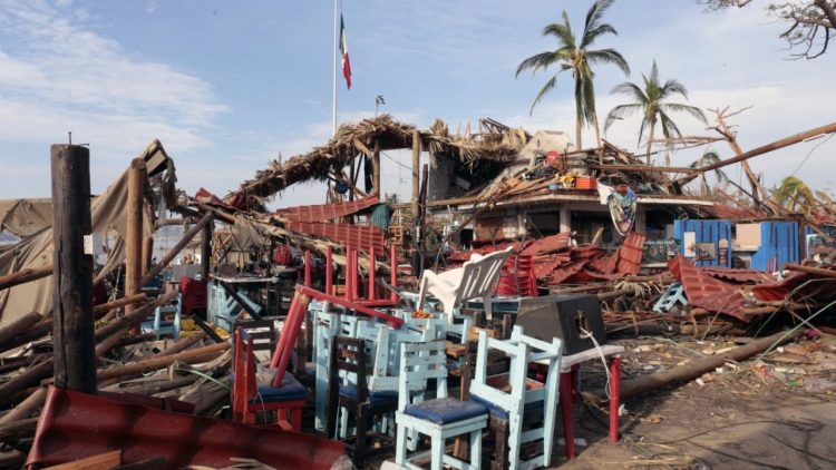 Sube a 50 cifra de muertos en Guerrero tras huracán ‘Otis’