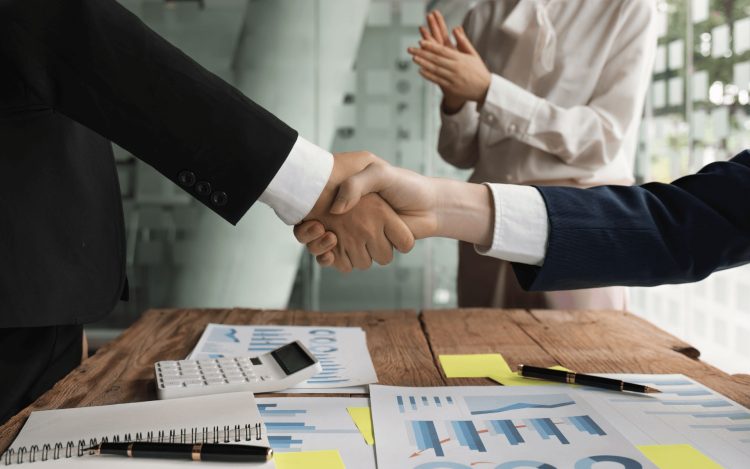 Mitgo Group ofrecerá servicios financieros mediante la adquisición de Embedded, plataforma de finanzas integradas