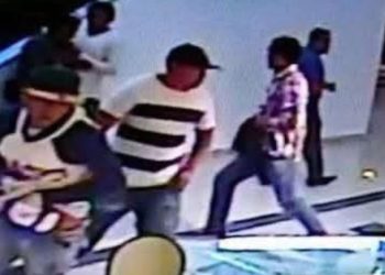 Asalto millonario en joyería desata pánico en la Gran Plaza de Cancún