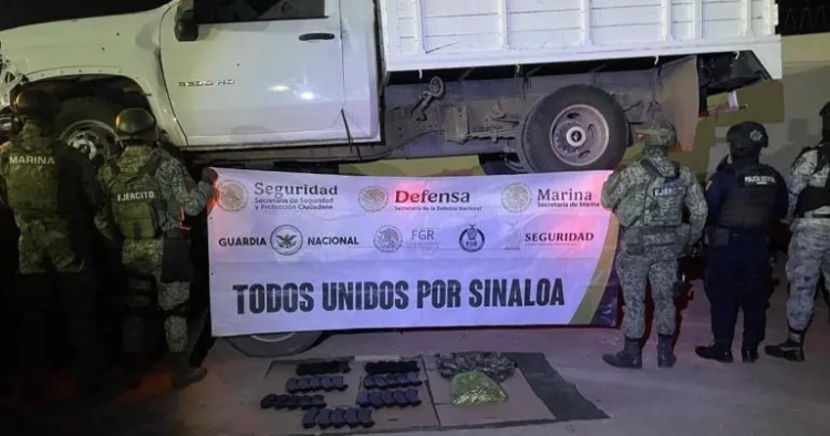 Aseguran camionetas, cargadores y cartuchos en Navolato, Sinaloa