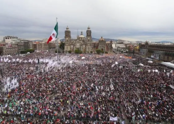 En evento de Sheinbaum en el Zócalo arrestan a 14 por robar carteras y celulares