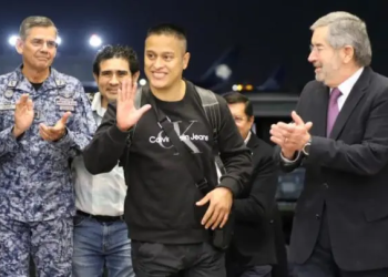 Llegan a México los connacionales secuestrados por hutíes