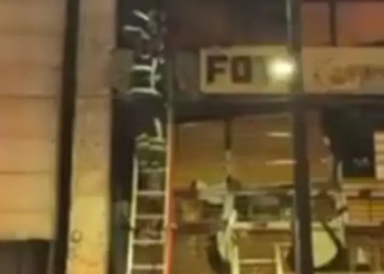 Edificio en Arcos de Belén se incendia por segunda vez en este año