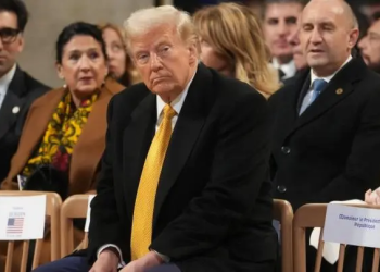 Juez rechaza frenar sentencia contra Trump tras pagos a actriz porno