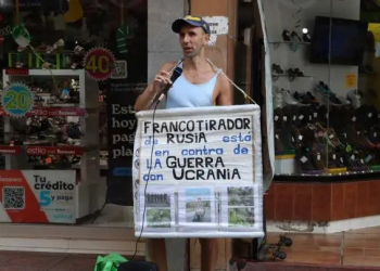 Migrantes de Rusia buscan refugio en México por la guerra o ser LGBTI