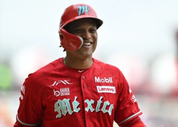 Robinson Canó renueva una temporada con los Diablos Rojos