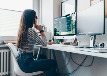 Impulsando la diversidad en la tecnología: El Impacto de las mujeres en blockchain e inteligencia artificial