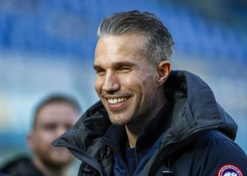Robin van Persie ese nuevo entrenador del Feyenoord