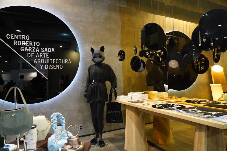 Destacan el arte y el diseño del talento UDEM en Semana de las Artes