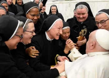 El papa nombra a una mujer como ‘gobernadora’ del Vaticano