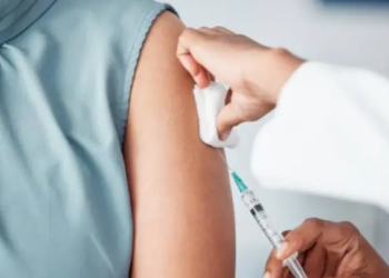 La vacunación disminuye el riesgo de fallecimiento por covid-19 en trasplantados