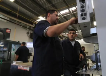 Tasa de desempleo crece al 2.7% en enero, revela el Inegi