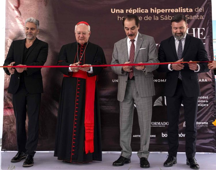 Inauguran The Mystery Man, gran exposición en la UAG