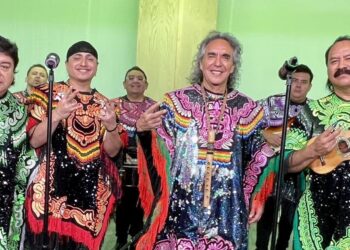 LOS ASKIS CELEBRAN TRES DÉCADAS DE CUMBIA ANDINA CON GRAN CONCIERTO EN EL AUDITORIO NACIONAL