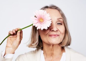Más de 40 síntomas afectan la calidad de vida de mujeres que viven el climaterio y la menopausia