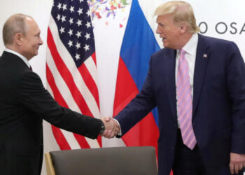Pese a críticas de Trump a Putin; Kremlin trabaja por la paz en Ucrania