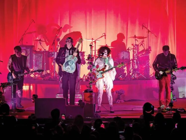 Arcade Fire explotò en el Metropólitan ante 3000 mil personas en las CDMX