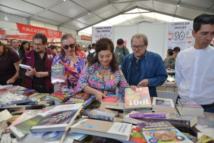 Zócalo CDMX sería el punto de lectura más grande del mundo