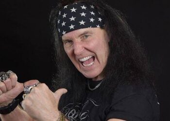 DAVE EVANS, EL PRIMER CANTANTE DE AC/DC, LLEGA AL BIKERS HOUSE ARBOLEDAS EN UN CONCIERTO LLENO DE HISTORIA