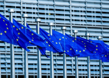 Bruselas se prepara para un «no acuerdo» en los aranceles en paralelo a la negociación con EEUU