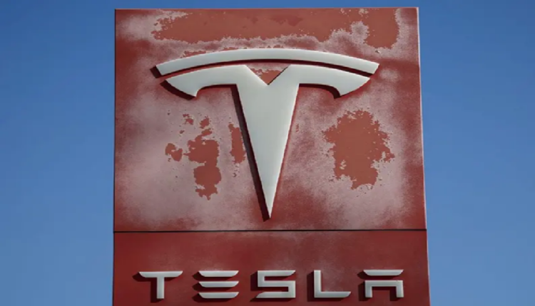 Trump golpea a Musk: Tesla deja de recibir pedidos en China por aranceles