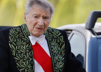 Fallece Étienne-Émile Baulieu, creador de la píldora abortiva