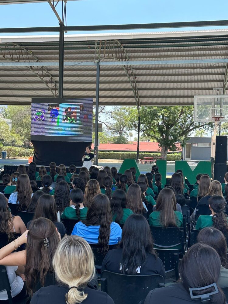 Ex jugadora de Rayadas inspira a una nueva generación de mujeres líderes en el deporte en el American Institute of Monterrey