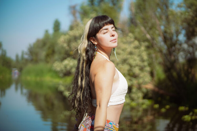 NIKKI FÖLK LANZA SU NUEVO ÁLBUM “CANTO PARA NO LLORAR”