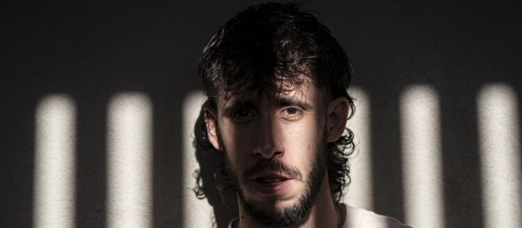 JAVI ROBLES PRESENTA EN MÉXICO “CONFESIÓN DE AMOR LOCO”, SU MÁS RECIENTE CONFESIÓN MUSICAL EN LA RADIO NACIONAL