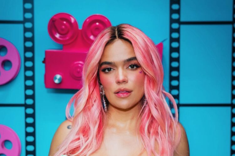 Acusan a Karol G de plagiar a Natalia Lafourcade por su nuevo tema “Milagro”