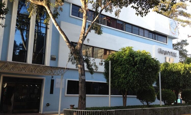 Denuncian montaje jurídico y retardo procesal que mantiene en prisión al ex administrador del Sanatorio Trinidad