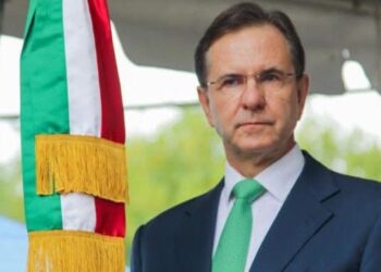 Critican baja visibilidad del embajador Esteban Moctezuma en medio de relación entre México y EU