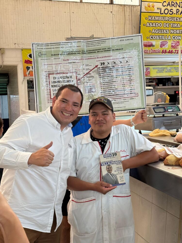 Raymundo Villalpando visita el Mercado Anáhuac y comparte sus propuestas