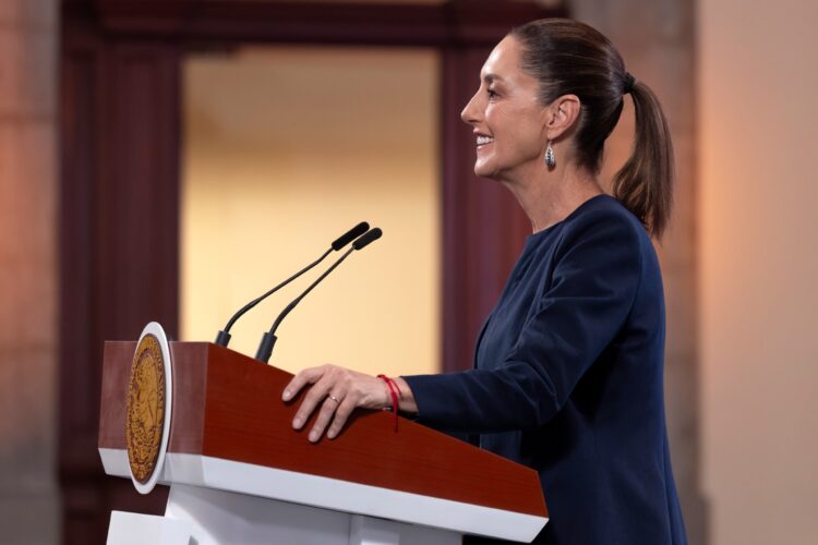 Sheinbaum rechaza iniciativa de EU para imponer impuesto del 5% a remesas