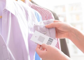 Sensormatic Solutions ayuda a mejorar la experiencia del comprador a través de servicios integrales que conectan el origen con la tienda