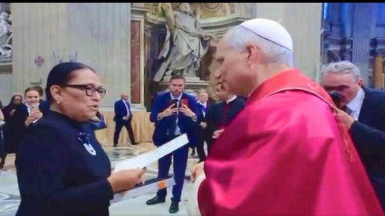 Papa León XIV envía saludo a Claudia Sheinbaum y al pueblo de México