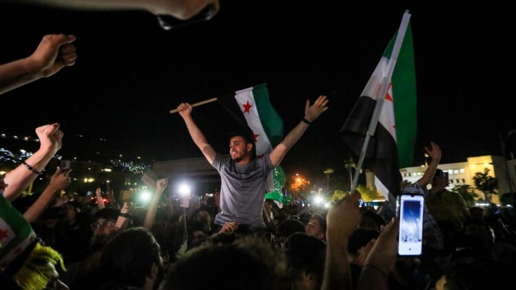 Siria celebra fin de sanciones de EE. UU.; ¿cómo beneficiará a la situación del país?