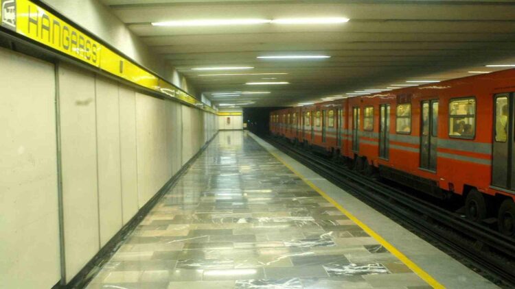 Metro cerrará tres estaciones cerca del AICM este viernes por bloqueos de la CNTE