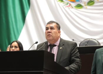 Plantea iniciativa cancelar residencia temporal o permanente a extranjeros que incurran en actos discriminatorios