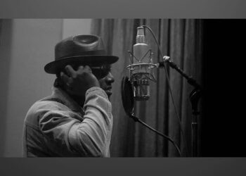 REGGIE STEPHENS: DE ESTRELLA DEL EMPARRILLADO DE LA NFL AL VERSO, LA REVOLUCIÓN SONORA DE UN HOMBRE NEGRO EN MÉXICO