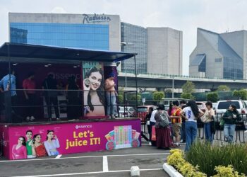 Essence cierra su campaña Let’s juice IT! en México con una explosión de color y sabor