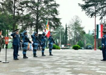 Román Carmona asume el mando de la Fuerza Aérea Mexicana ¿Quién es?