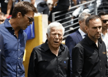 Desfile de luminarias en la final del Mundial de Clubes