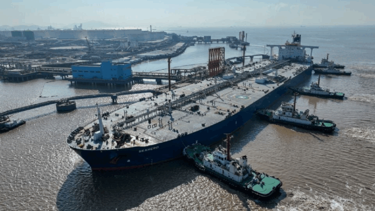 Otro accidente aéreo en India: se estrella avión militar en misión de entrenamiento y mueren dos pilotos