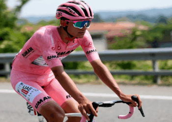 Isaac del Toro queda en el sitio 19 en la Vuelta a Burgos; sigue tercero en la clasificación