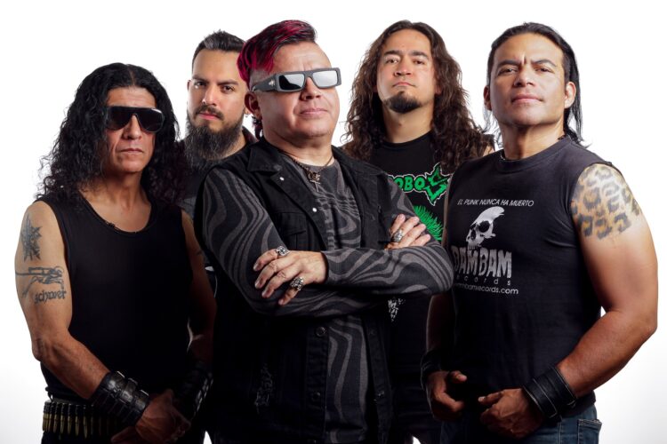 Garrobos celebra, sacude el cráneo y enciende al Museo del Pulque y el Foro Bizarro