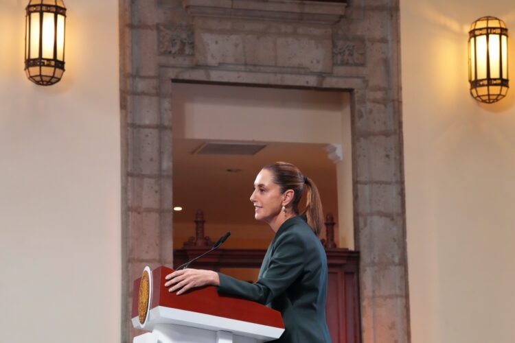 Así es el PRIAN, dice Sheinbaum tras pleito entre Fernández Noroña y ‘Alito’ Moreno