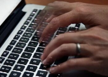 Estafadores utilizan “deepfakes” para suplantar la identidad de funcionarios de Trump